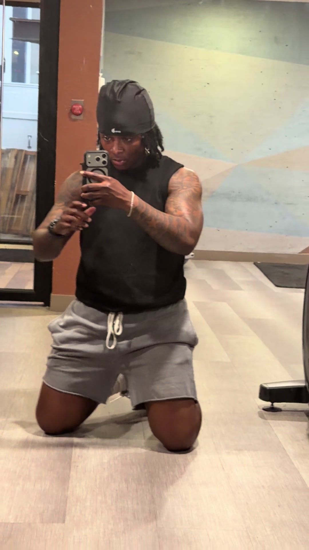 @DeFromTheSipp