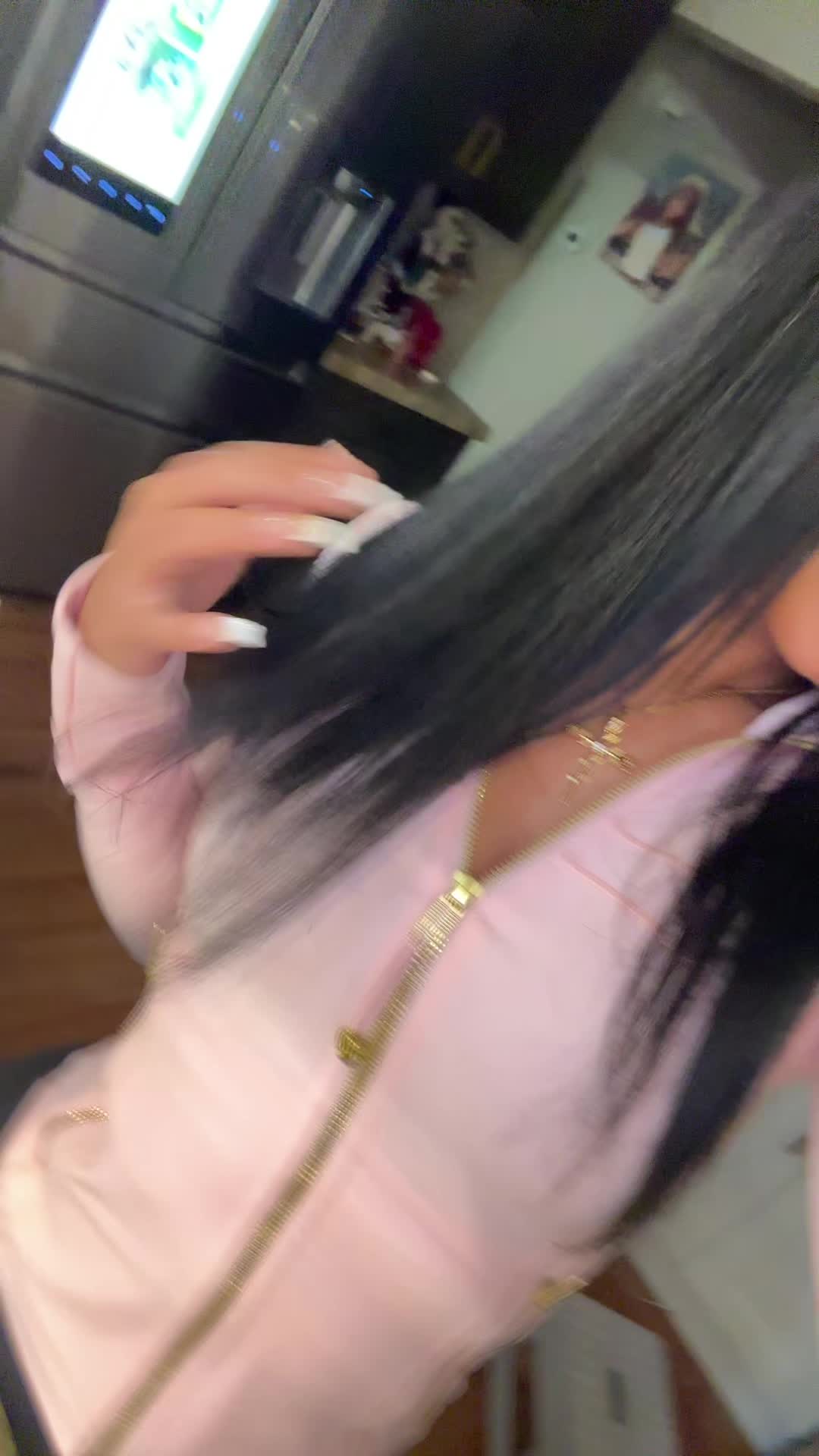 @Bella🧸