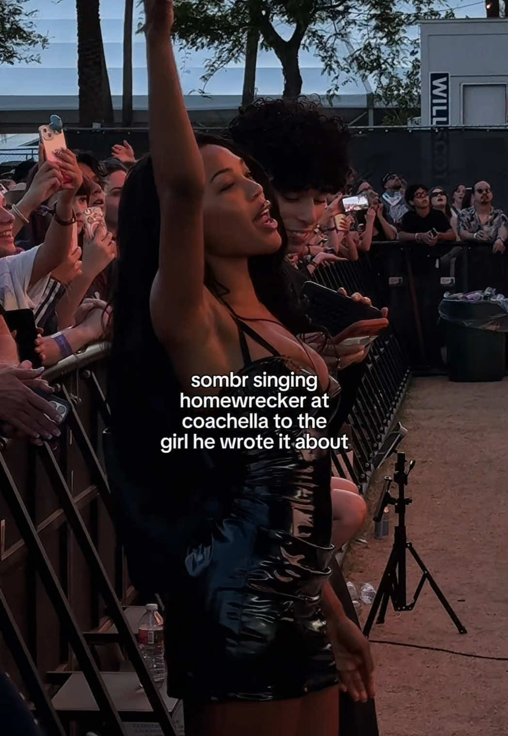 @sombr fans