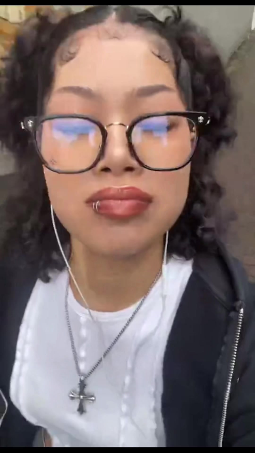 @kayla.
