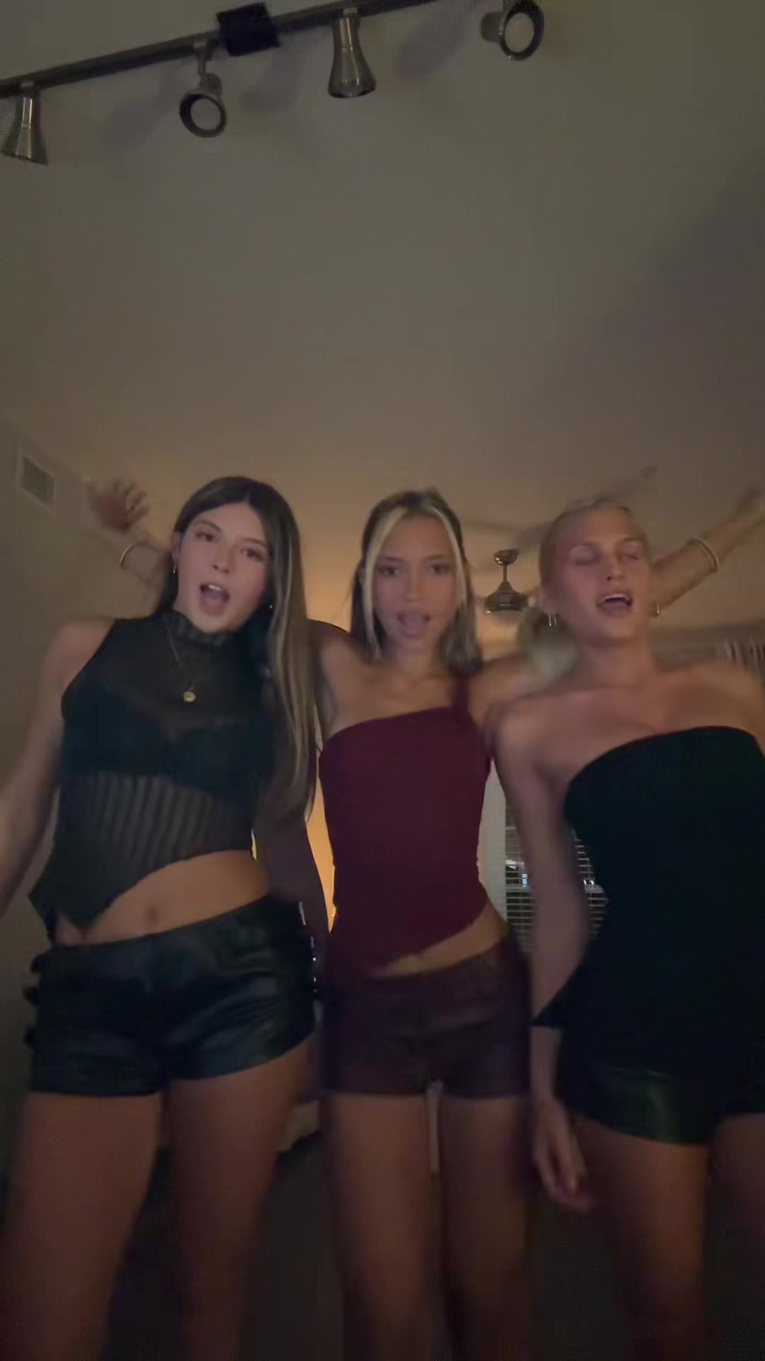 @๐