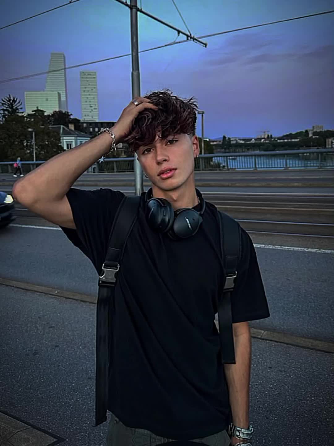@༺𓆩𝑮𝒍𝒊𝒕𝒄𝒉𓆪༻