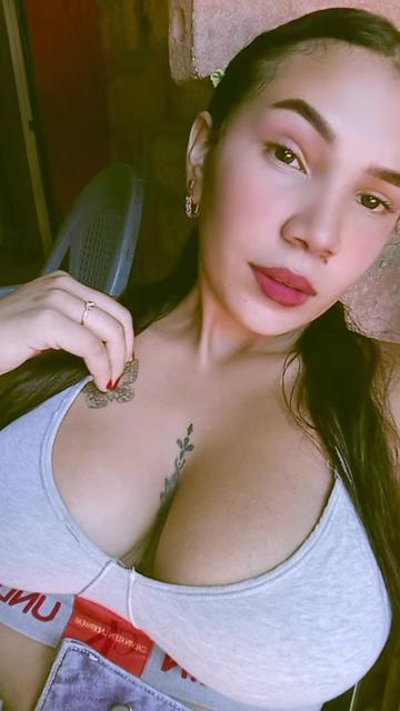 @Maria González