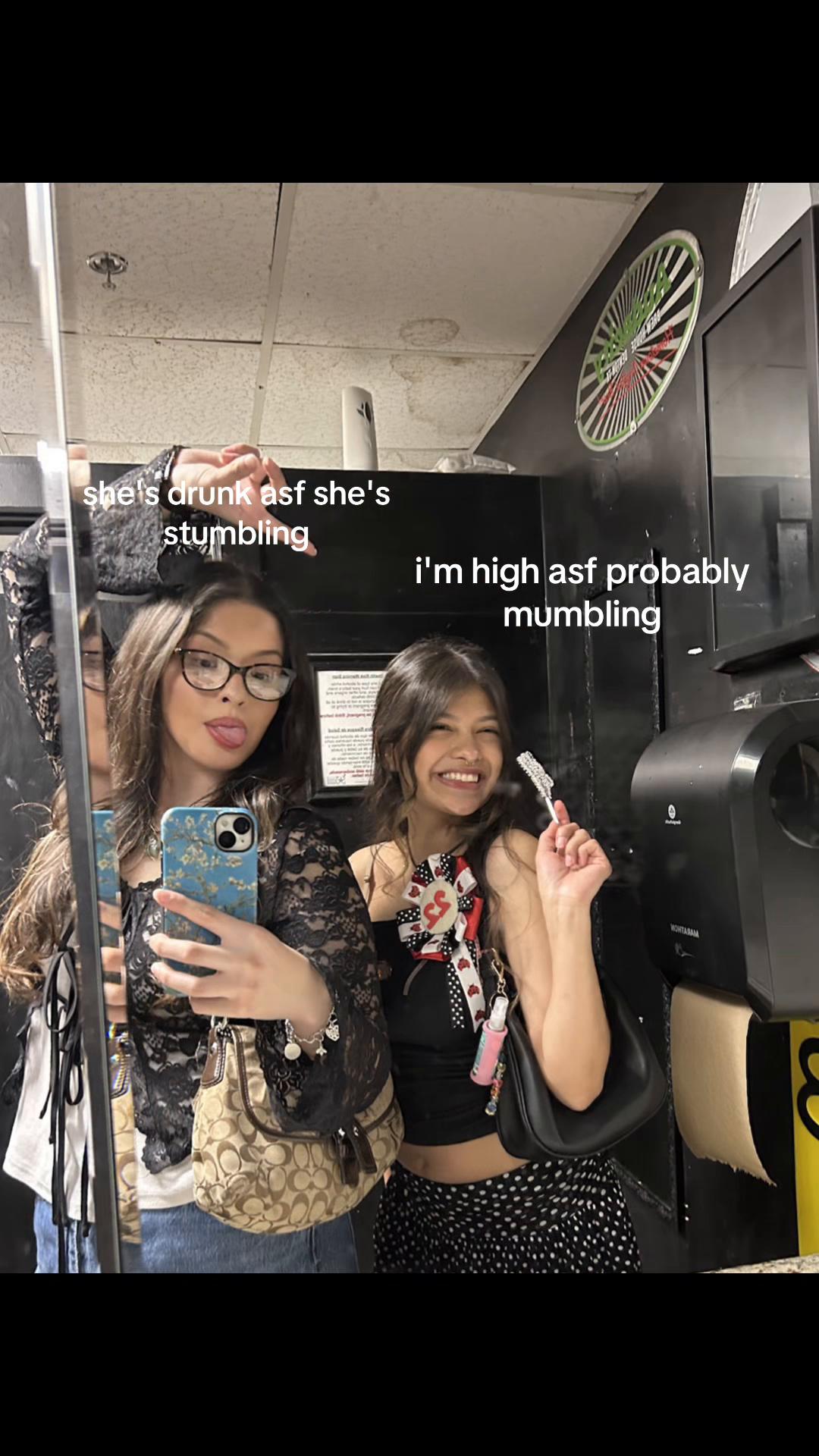 @⭑¡assʎlɐ