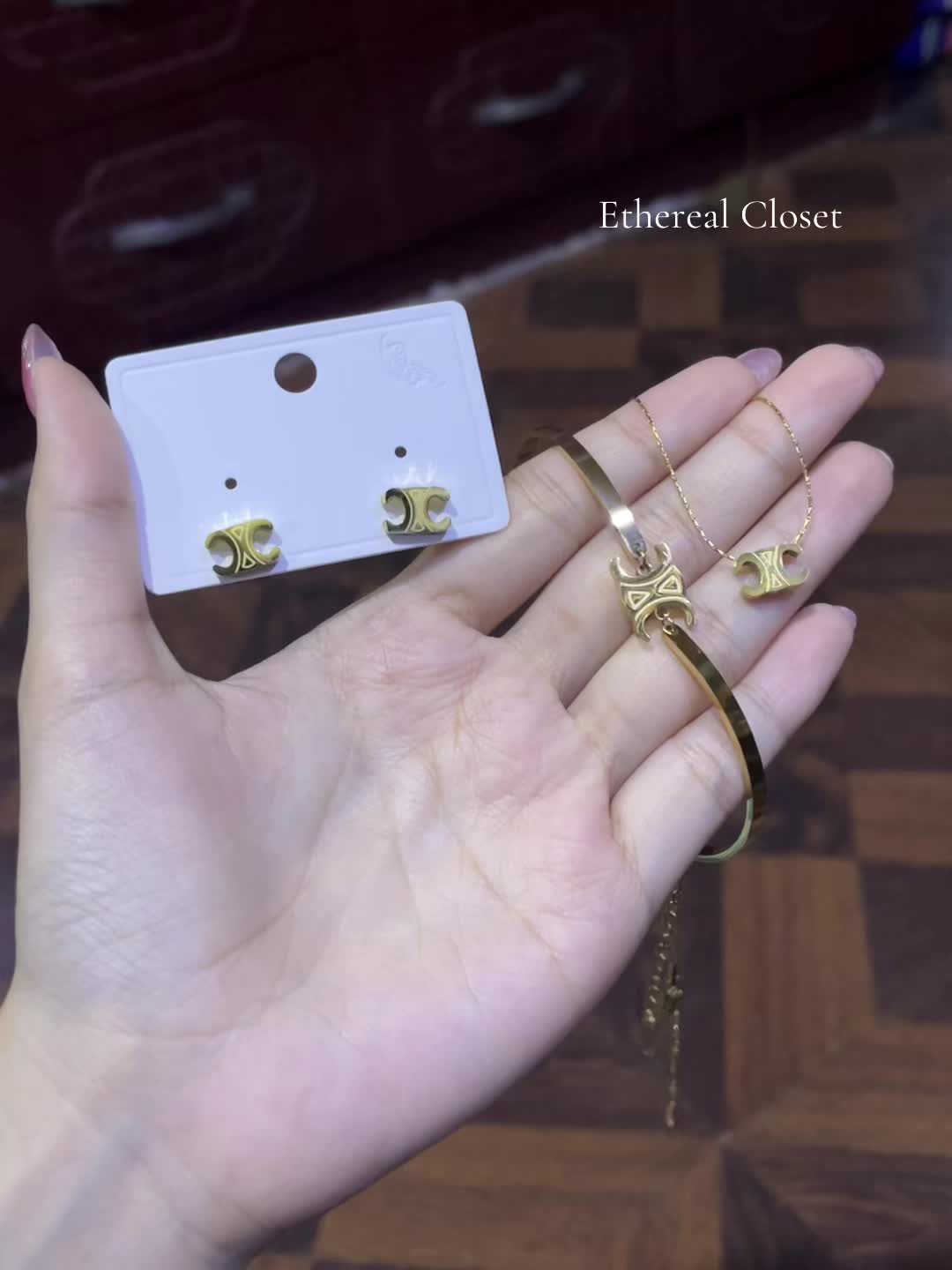 @Ethereal Closet ð
