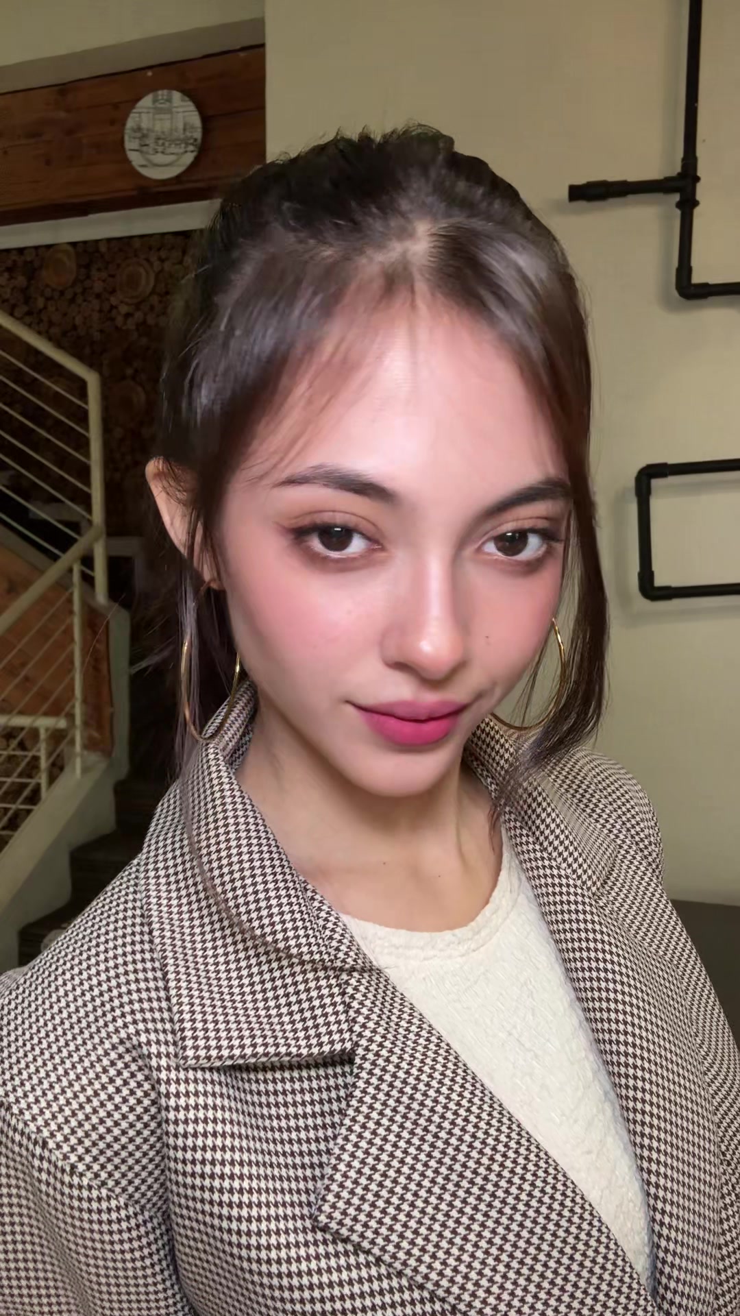 @raisamarie