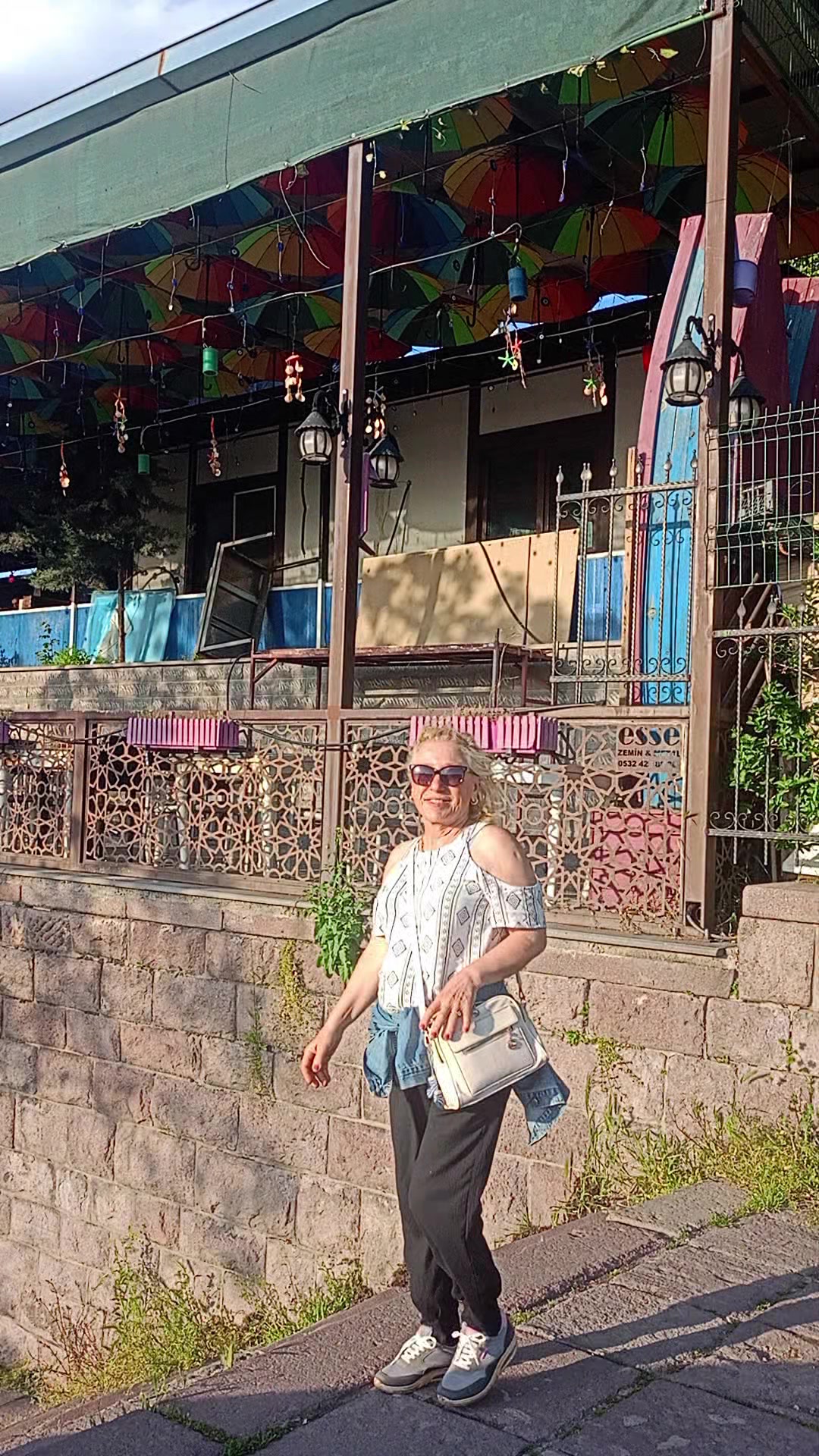 @G&uuml;ney Nuran