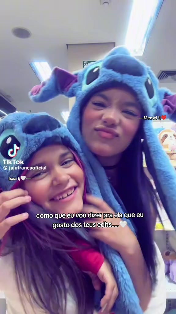 @— 𝐌emelzinhaa !¡☆