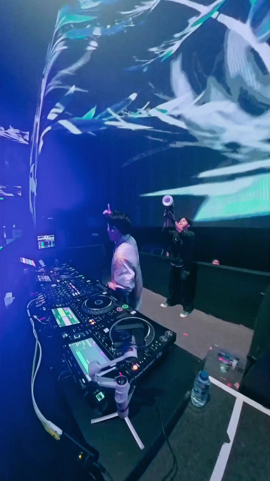 @DJ Panda