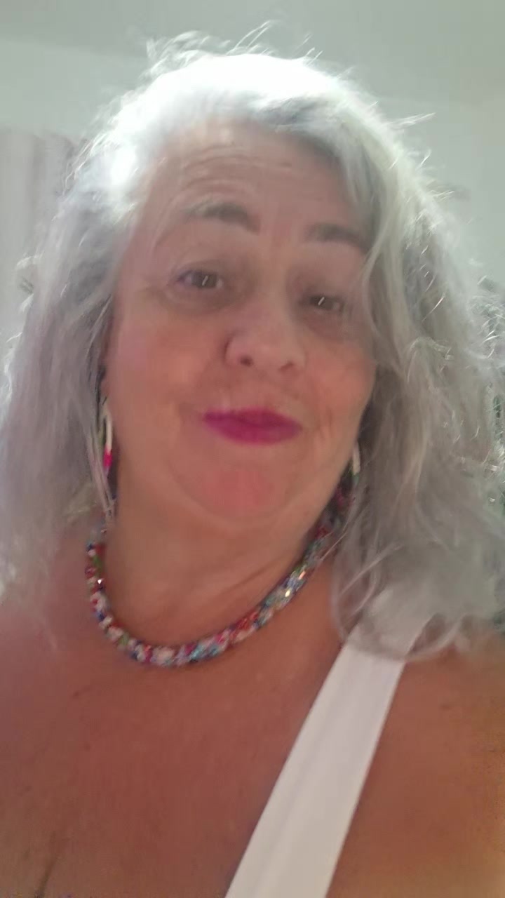 @regianebombonzinh