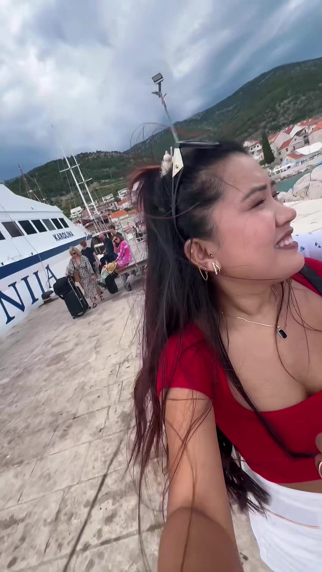 @Susmee Ťmz