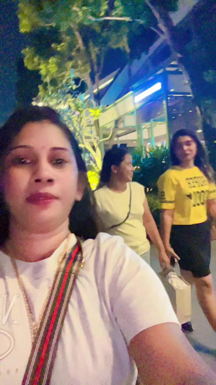 @06cutedilani🇱🇰🇸🇬
