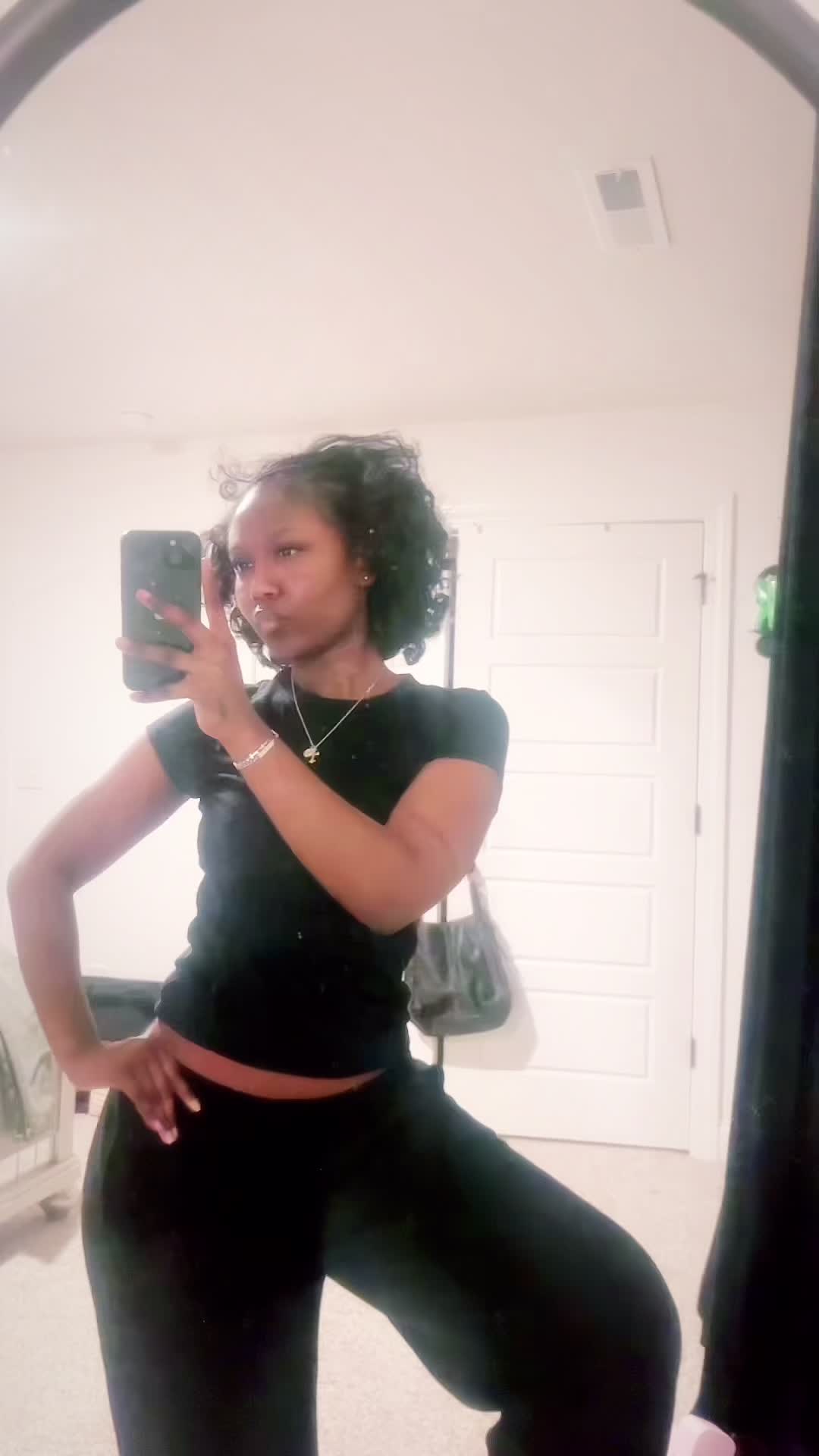 @kaylarena.xo