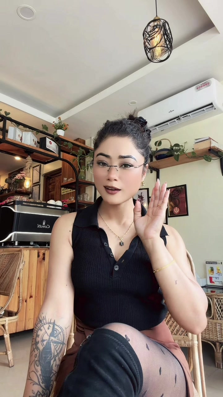 @𝐂𝐡𝐚𝐡𝐚𝐧𝐚 𝐒𝐭𝐡𝐚🇳🇵