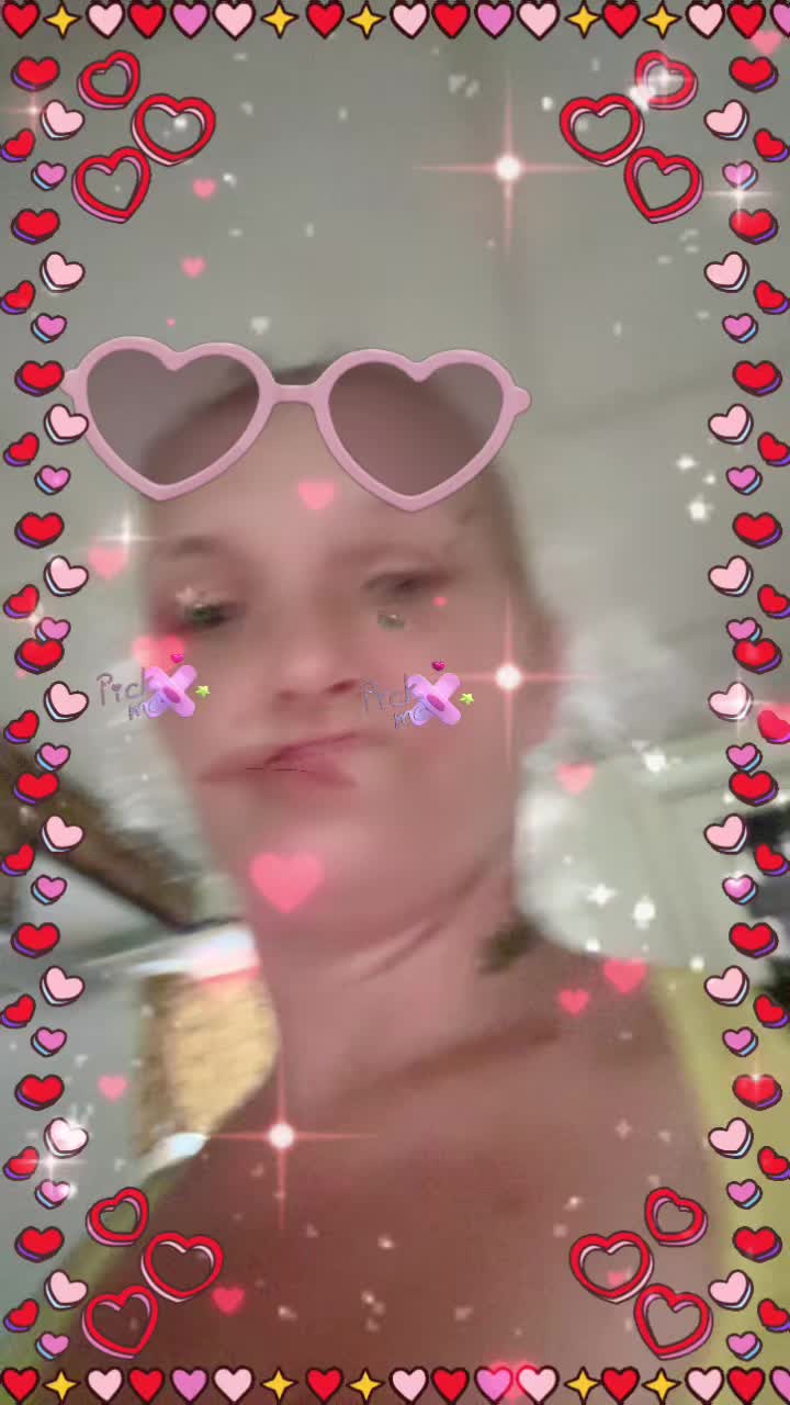 @datgirl_holly_nicholle
