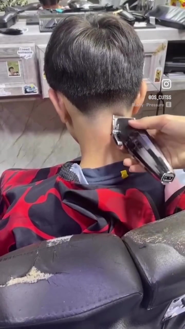 @Hamilton Barber&bull; os cutss