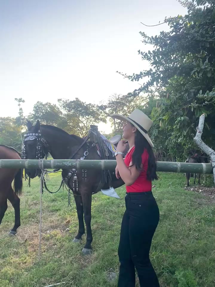 @isabel🤠🤎