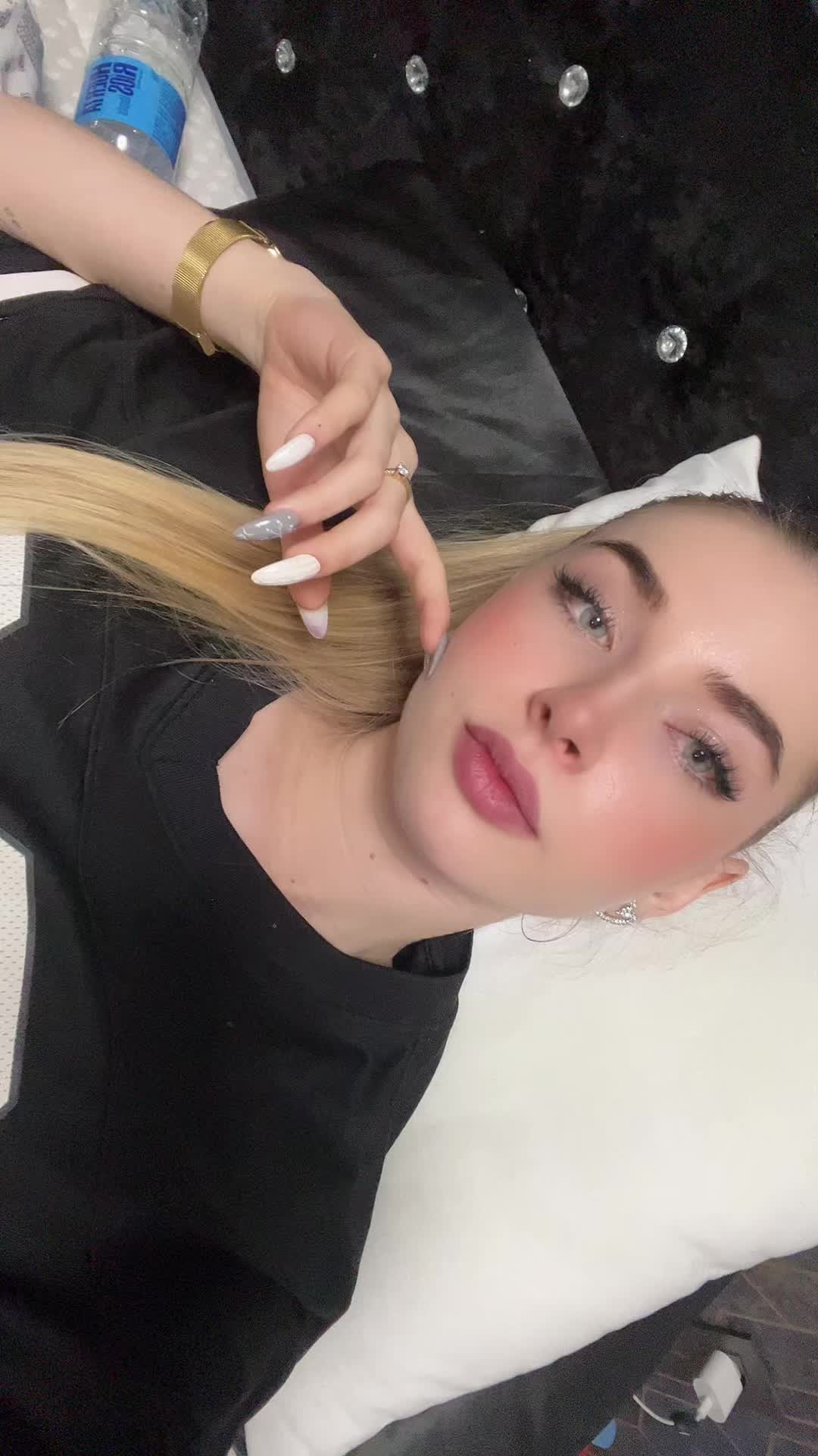 @Denii✨