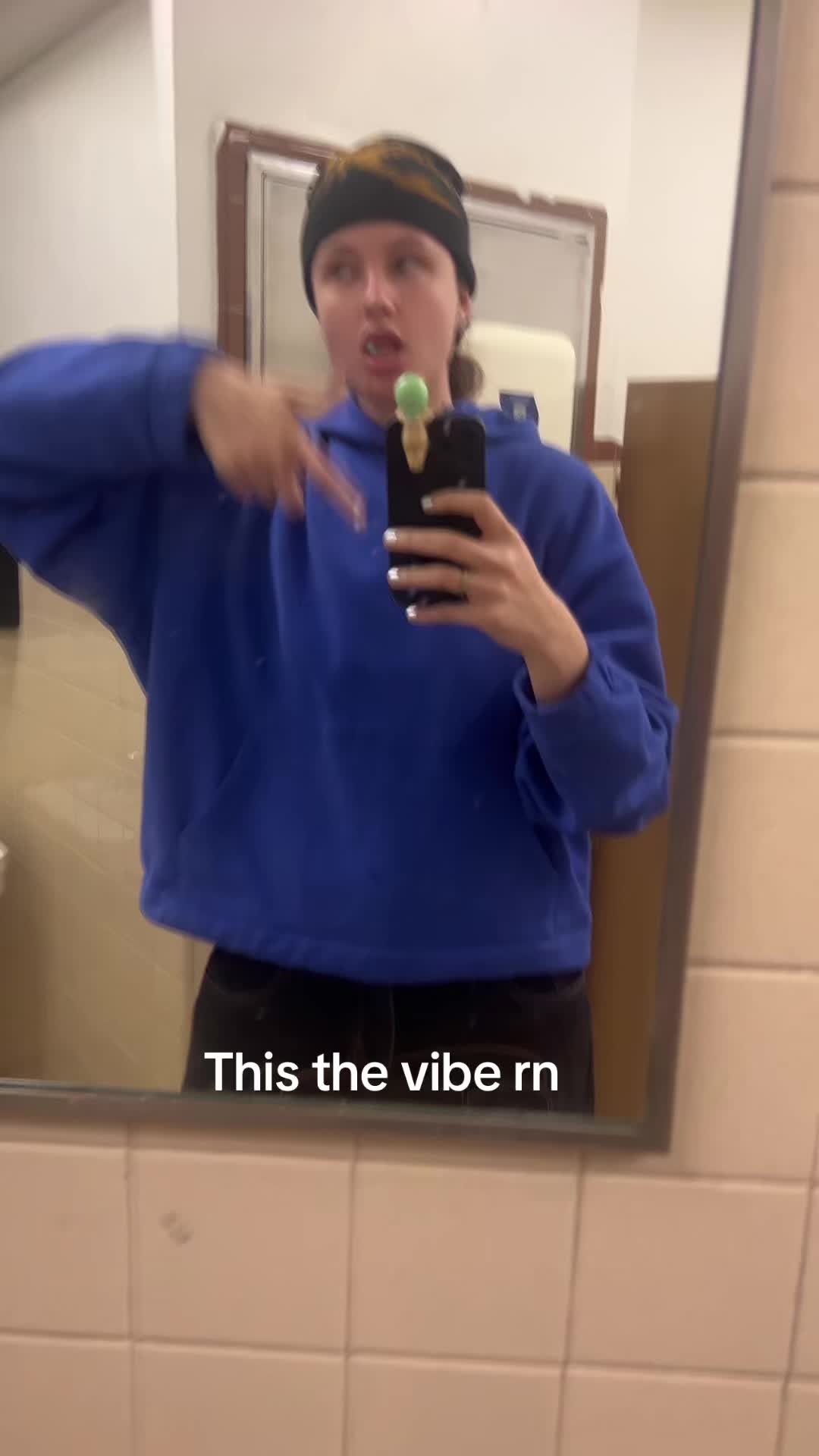 @Ava