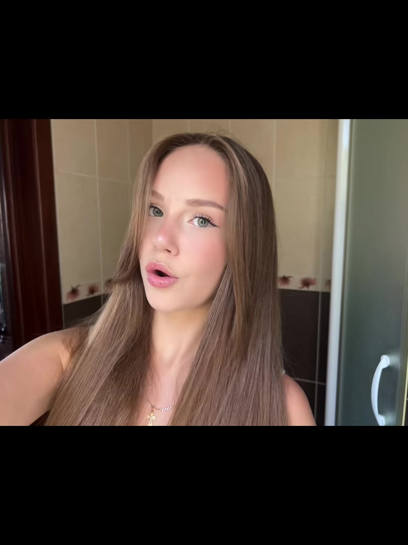 @полина