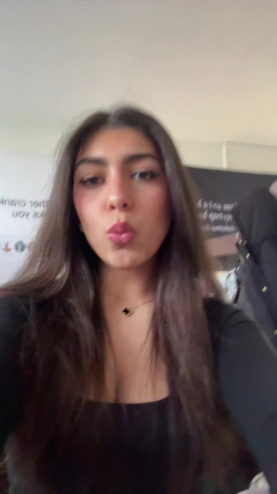 @GIA
