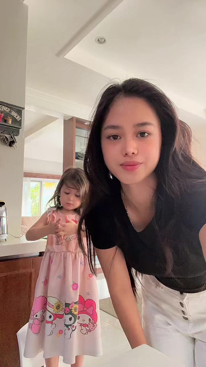 @Akshat and jona 🇮🇳🇵🇭