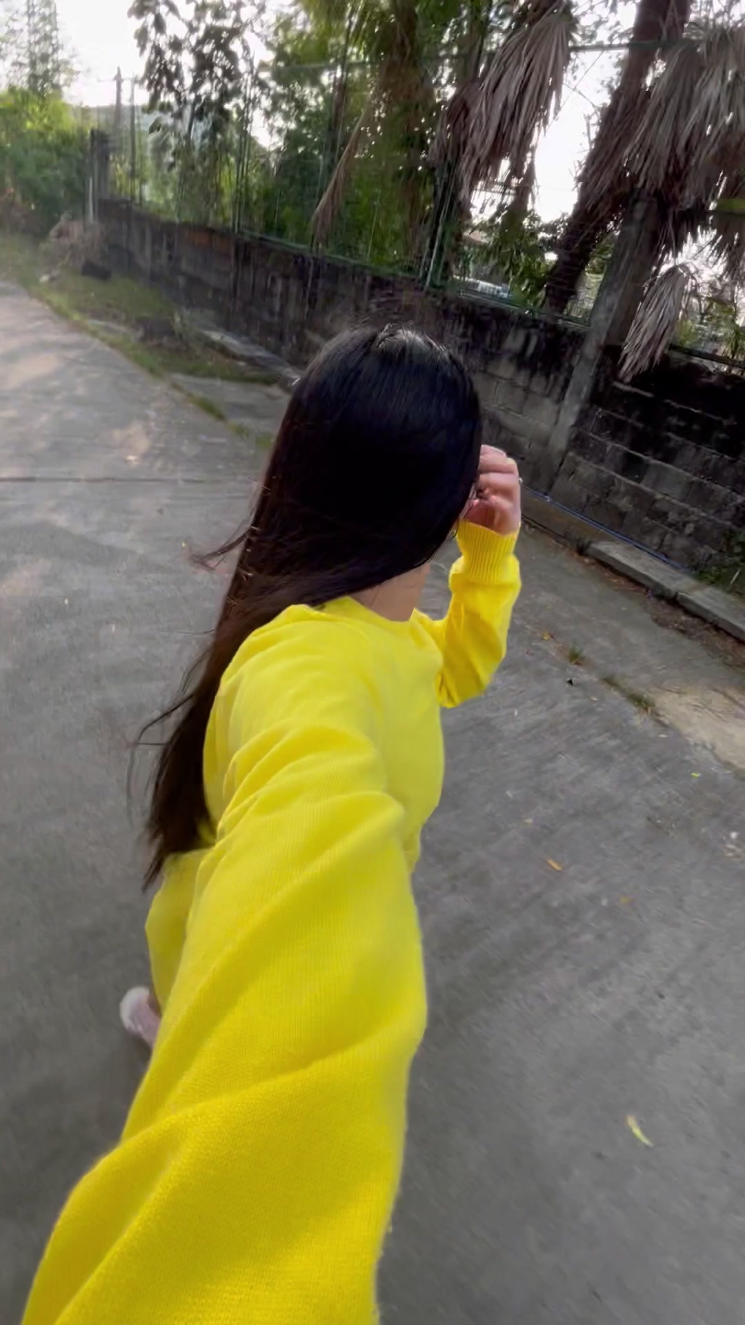 @โก