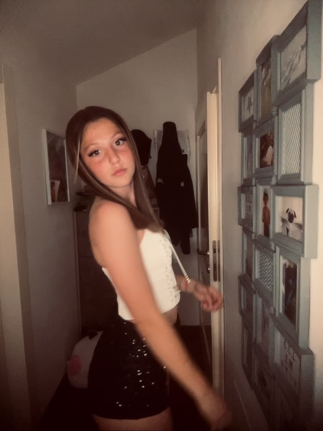 @𝓐𝓷𝓰𝓮𝓵𝓪🌟
