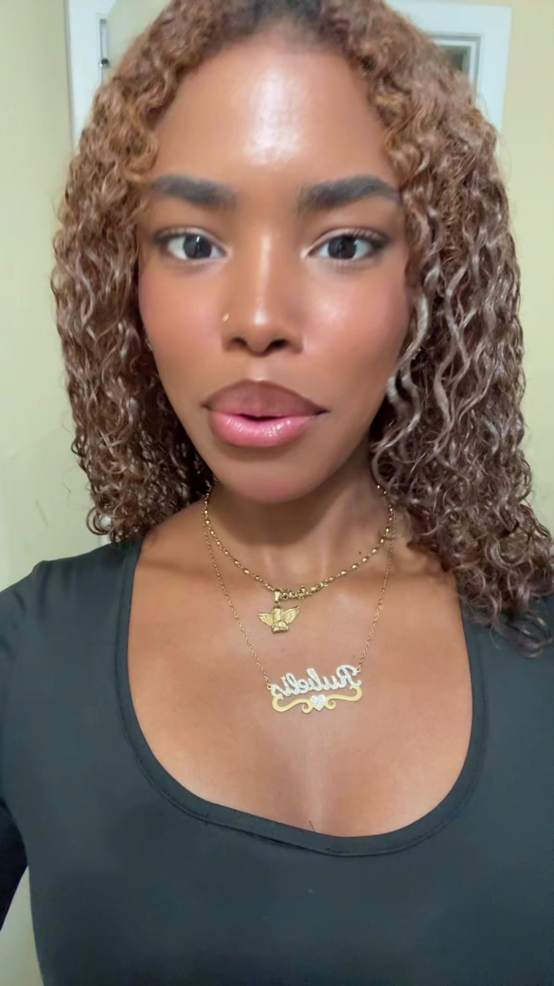 @🧚🏾&zwj;♀️