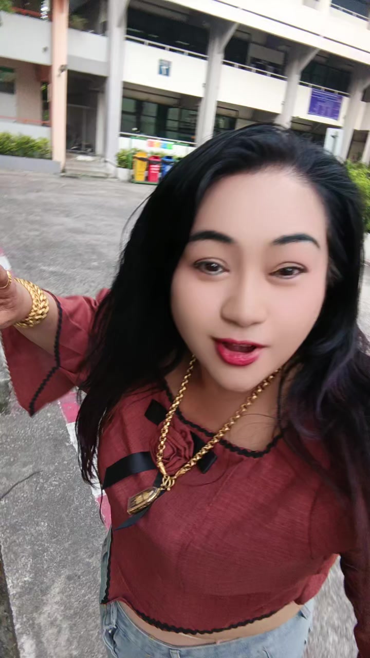@ชุลีพร ใจเย็น