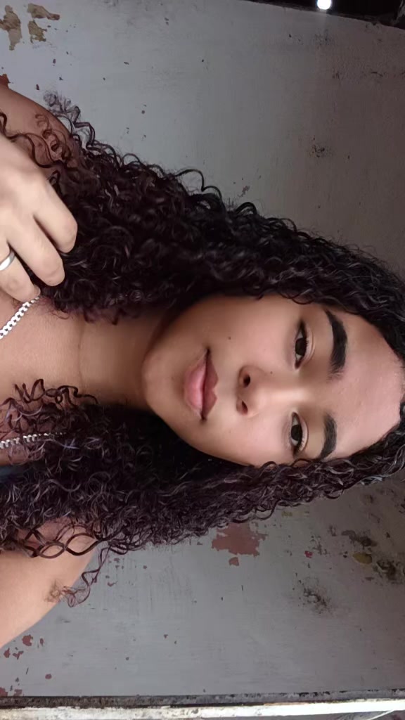 @aninhaa