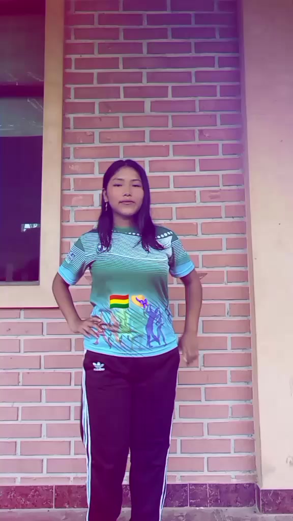 @shinahoteñita🍒🇧🇴