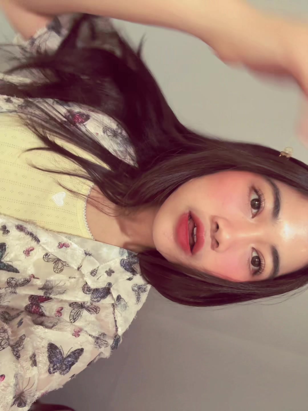 @🦋