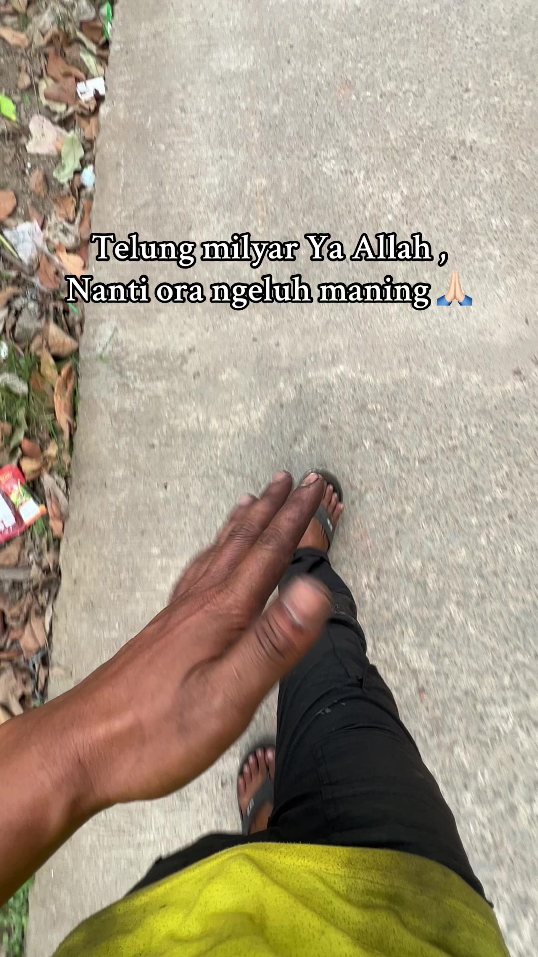 @R I Y A N