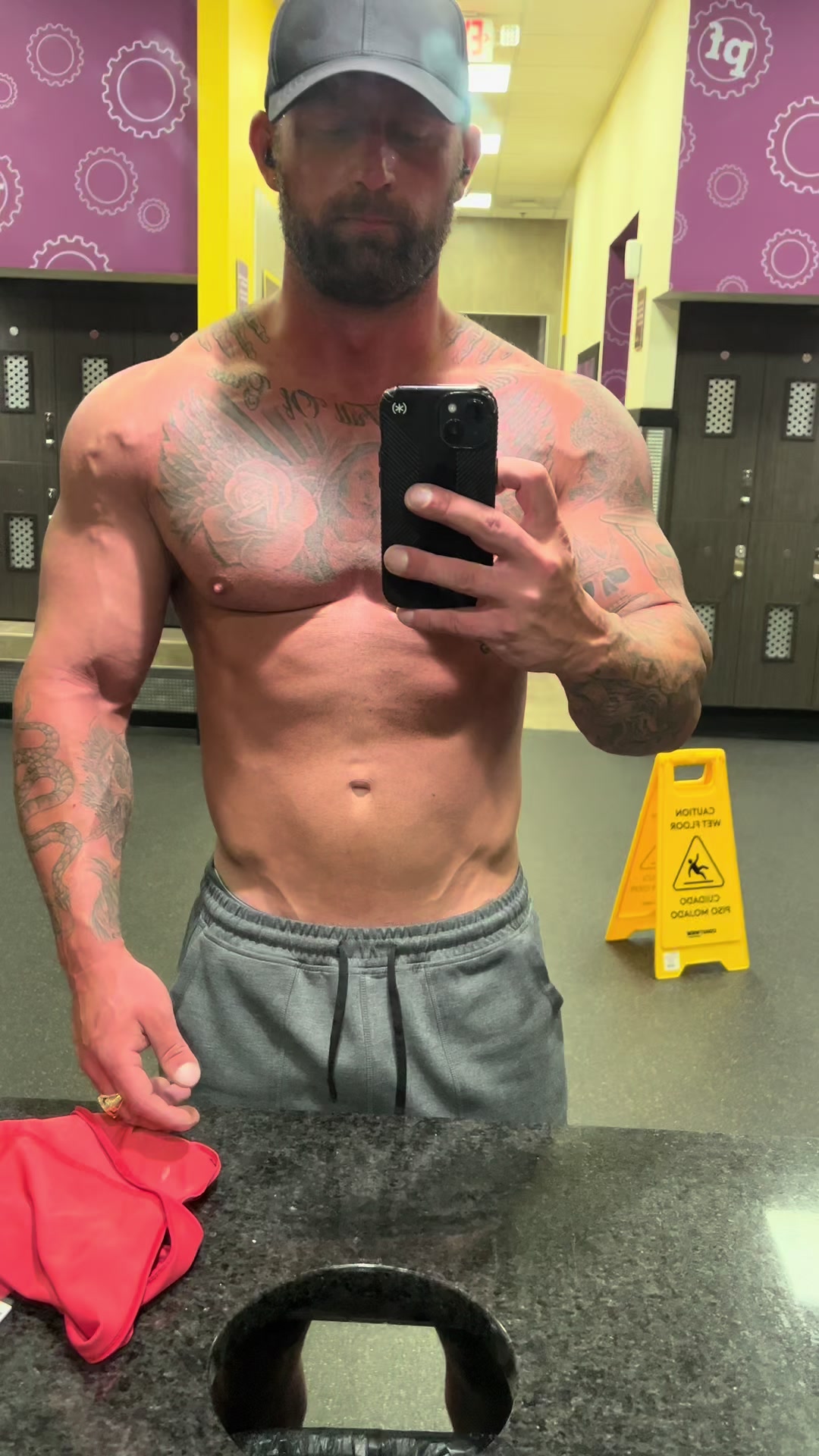 @richieswollerton