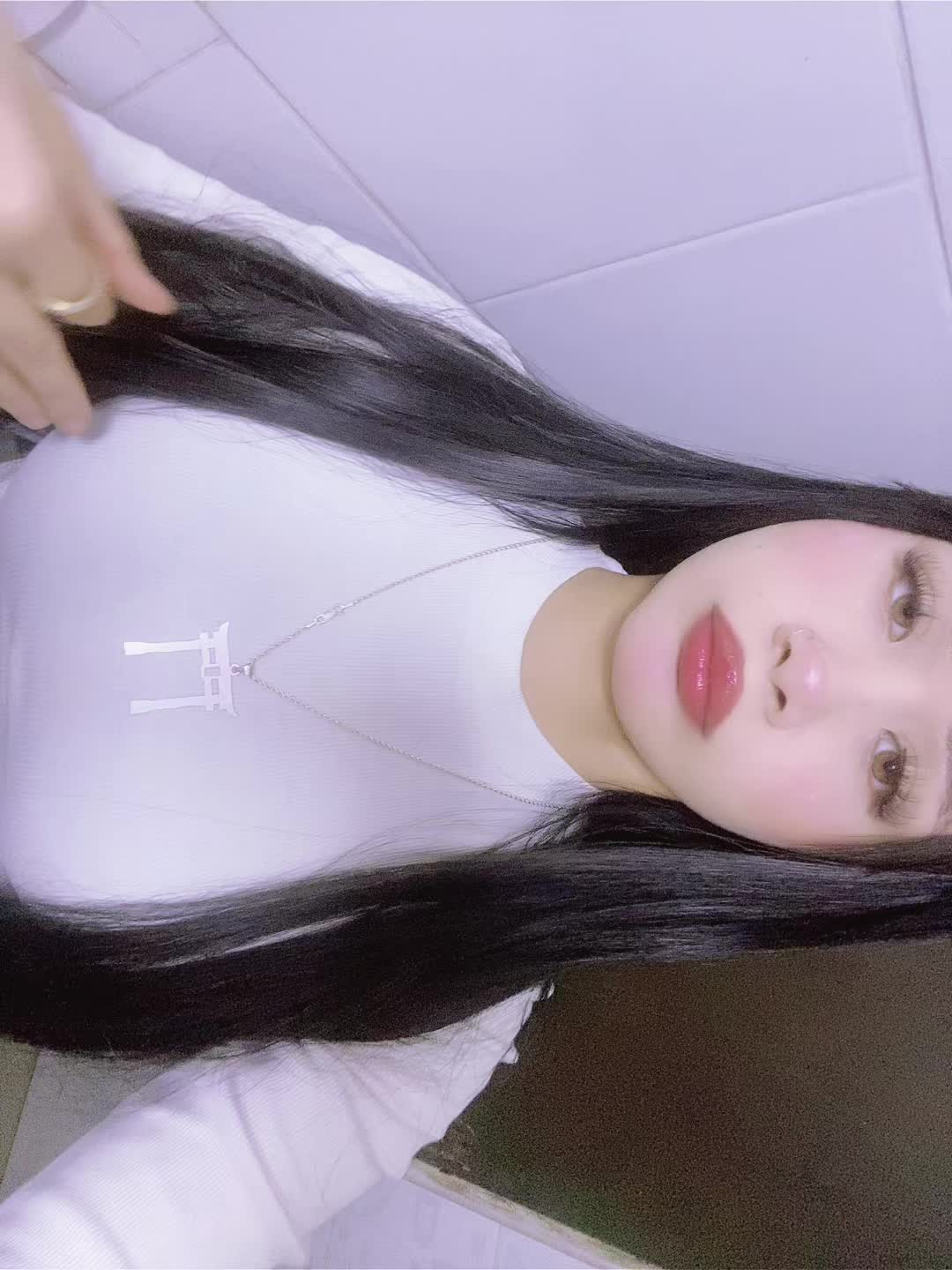 @𝓥𝓪𝓵𝓮𝓻𝔂_⁴&rsquo;7