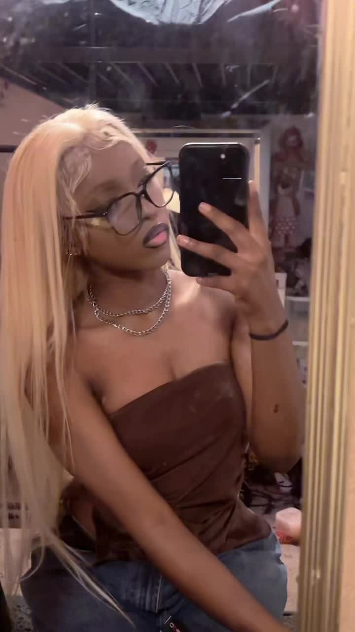 @succubxtch