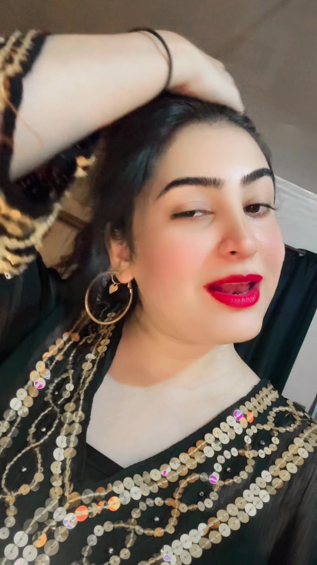 @🎤 𝓣𝓻𝓮𝓷𝓭𝔂 𝓖𝓲𝓻𝓵 🎤
