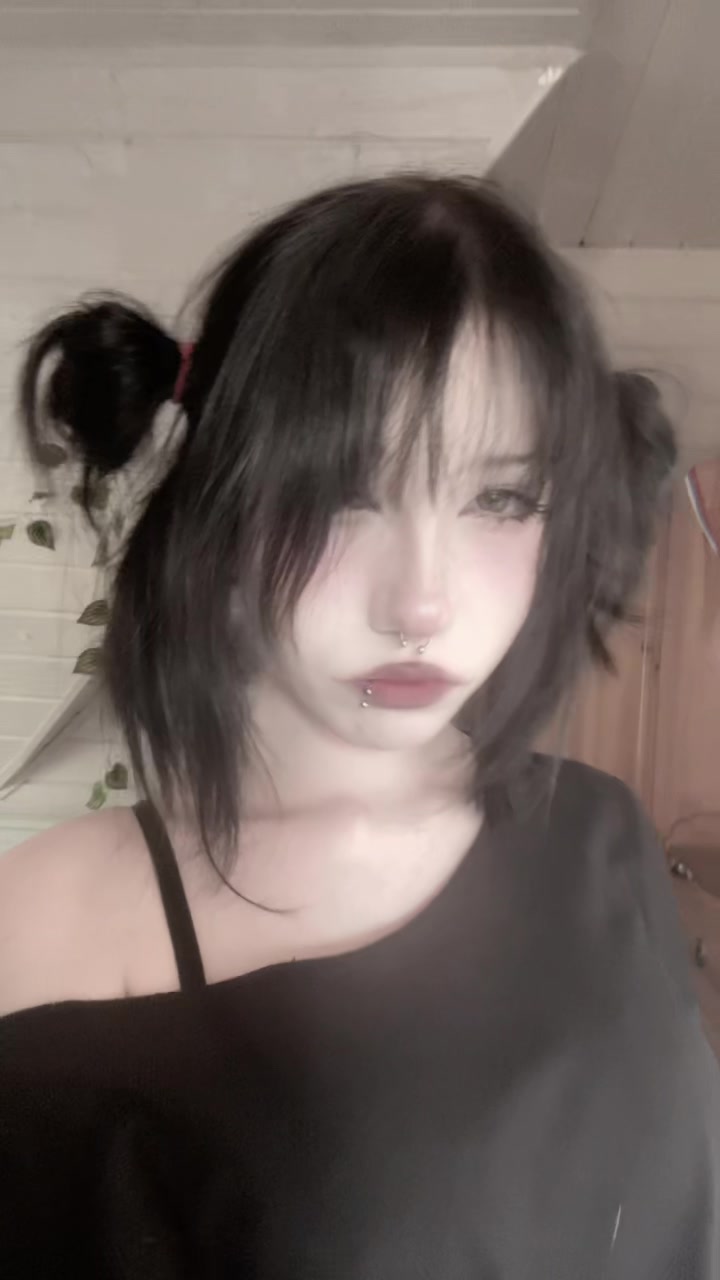@^^