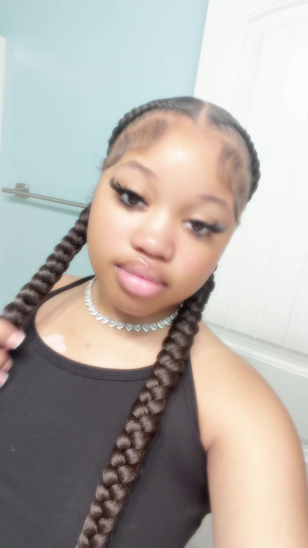@shesozariahhh