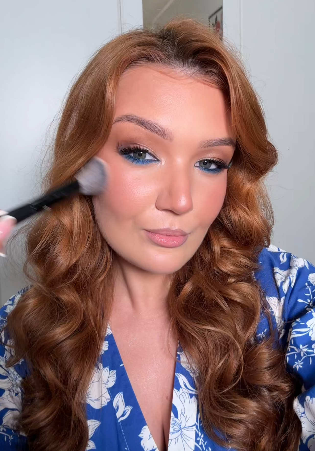 @Una | Makeup artist