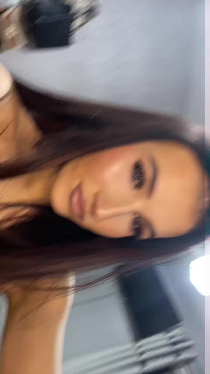 @Lauren x