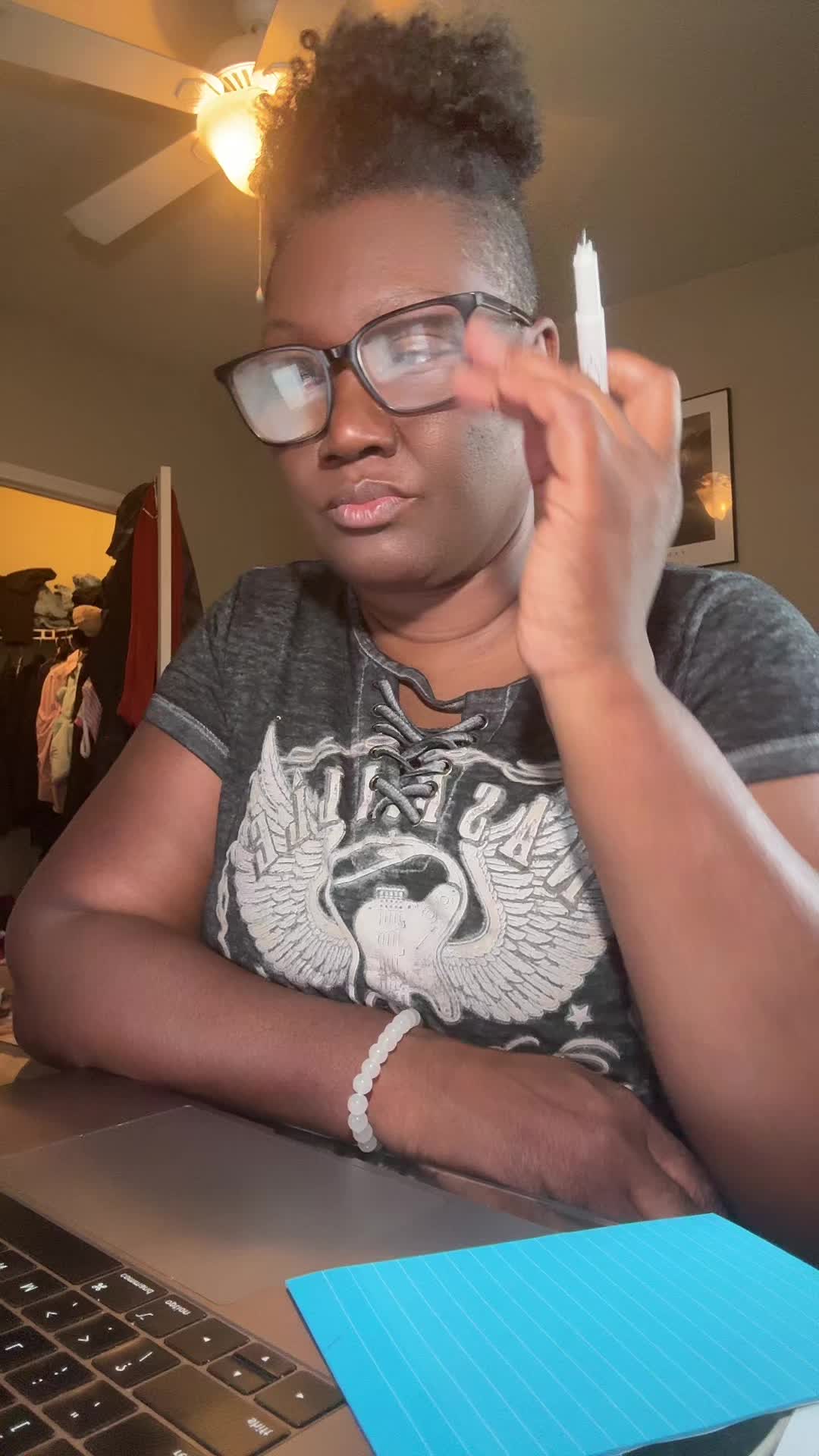@Mrs.BlackPeach