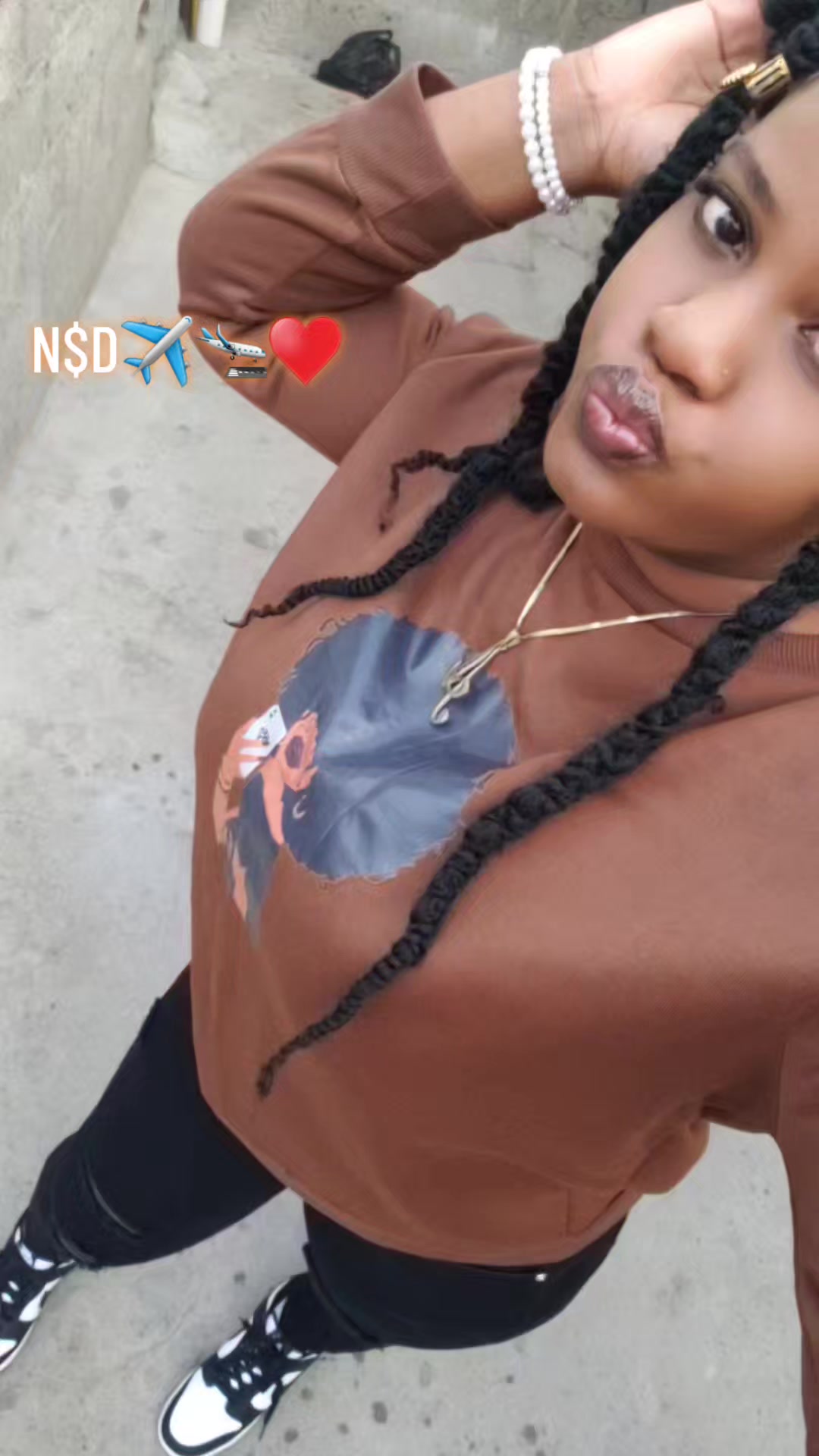 @Ni'art & Fashion 😍🐝💵💲♏🦂