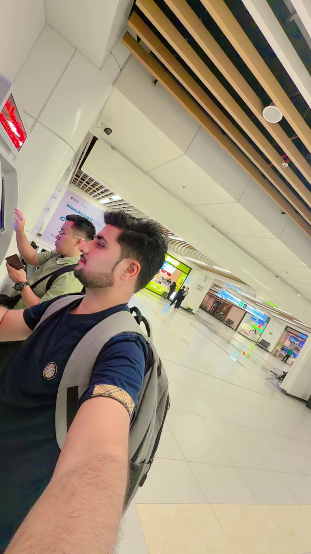 @Zeeshan_Vlogs