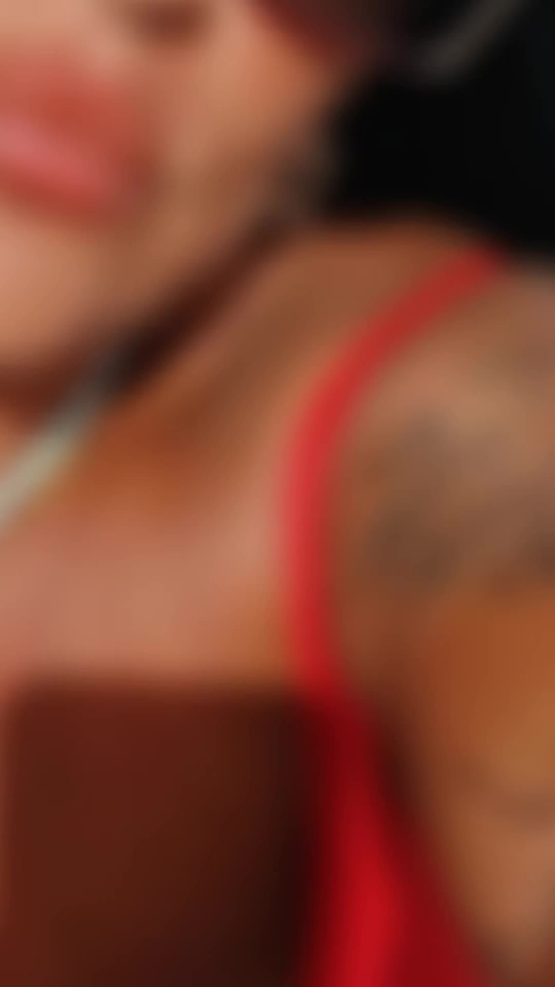 @Nunzia16