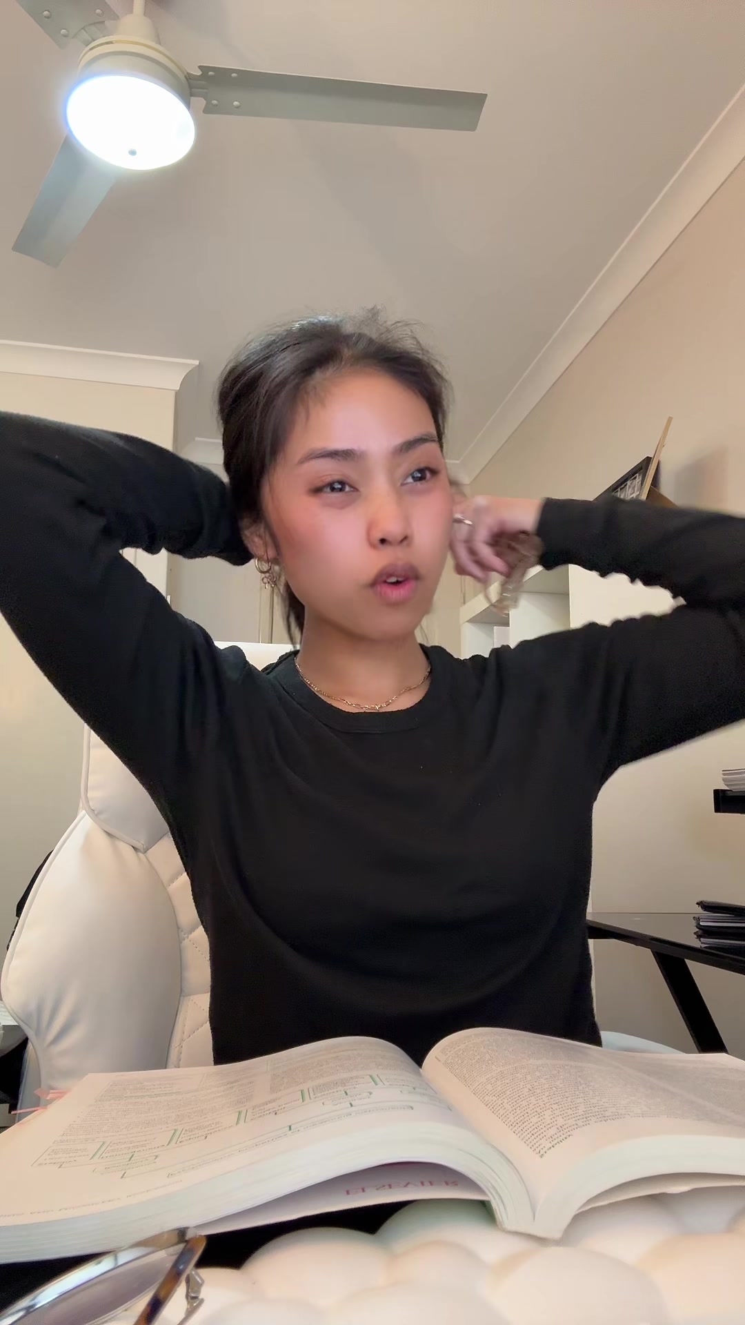 @trishuur