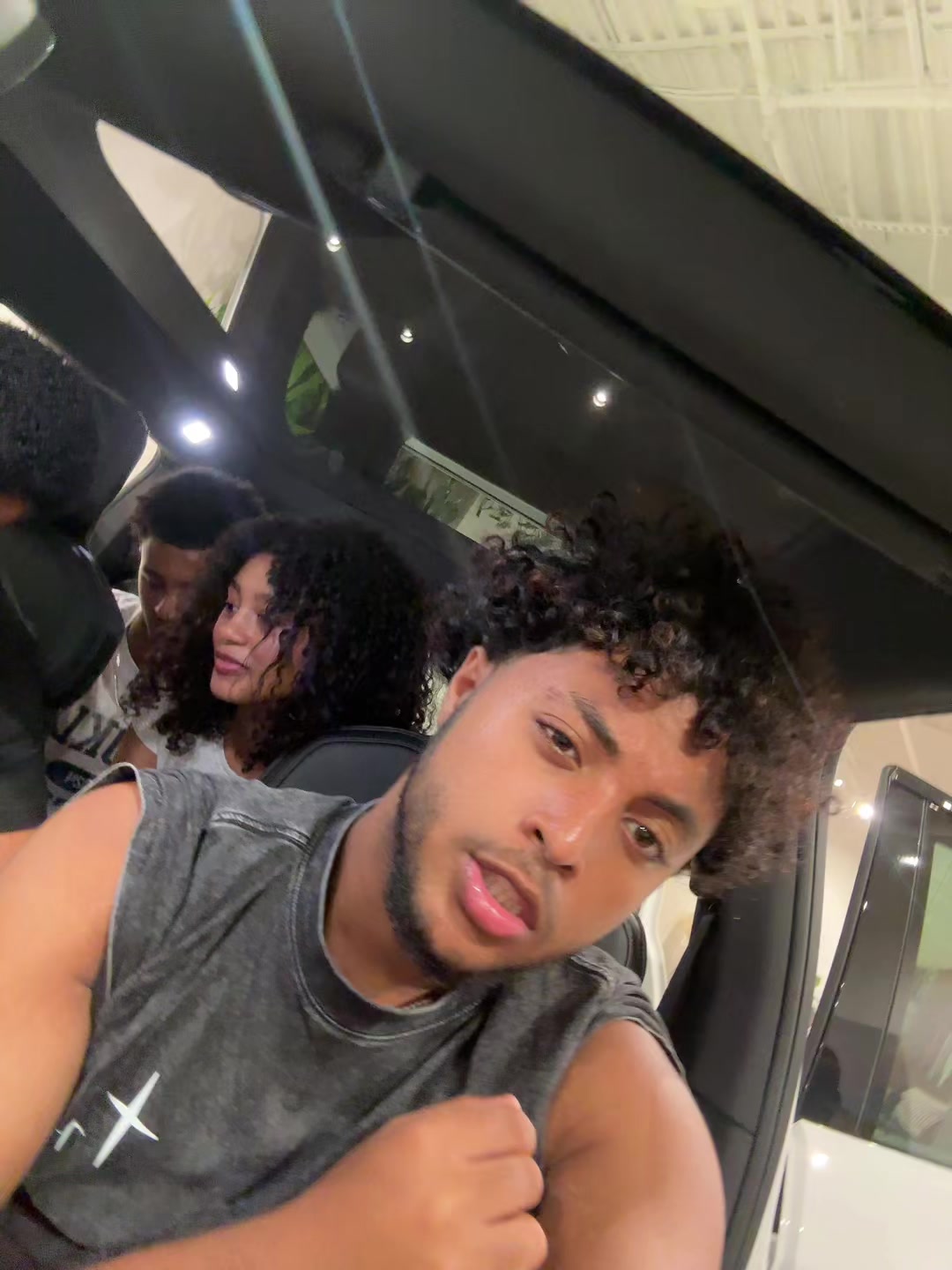 @ናሂ