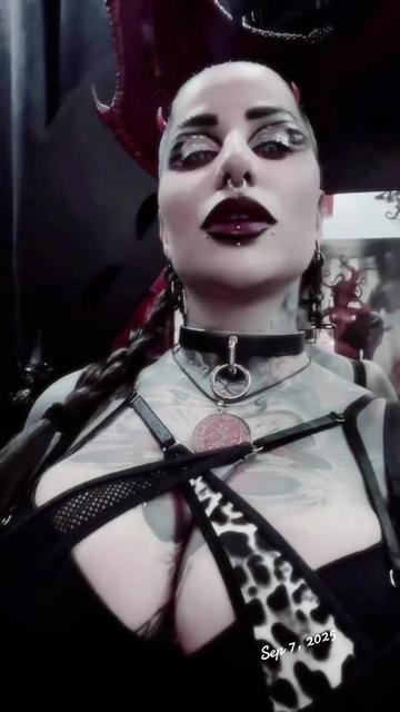 @High Priestess ๐ฑ