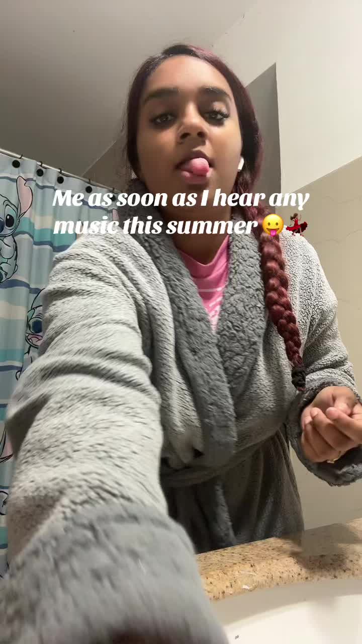 @Dess🦋🤍